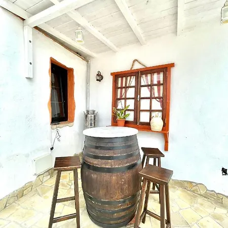 Apartamento Las Castillo con BBQ y solárium compartido y estupenda vista en Garachico