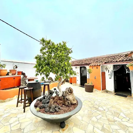 Apartamento Las Castillo con BBQ y solárium compartido y estupenda vista en Garachico *