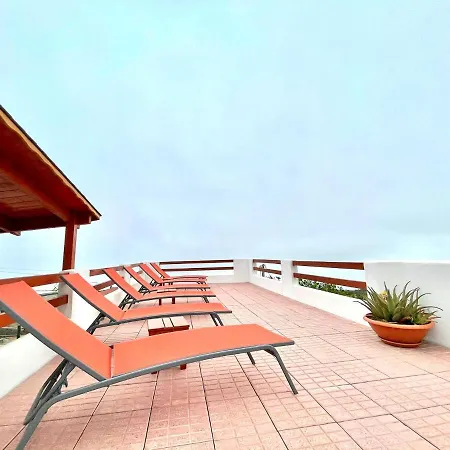 Apartamento Las Castillo con BBQ y solárium compartido y estupenda vista en Garachico Venkovský dům